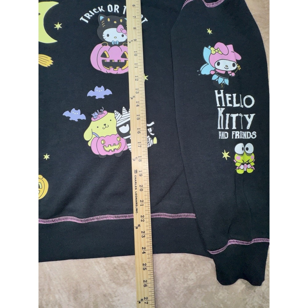 Sanrio Hello Kitty Halloween Graphic Sweatshirt Glow In The Dark Womens Large - Picture 6 of 8